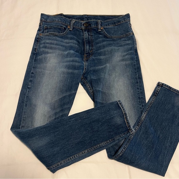 Levi’s jeans pants - Picture 1 of 3